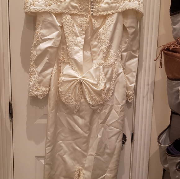 Wedding dress - Picture 5 of 7